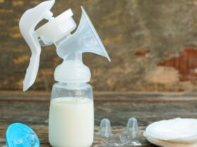 Breastfeeding and Bottle feeding