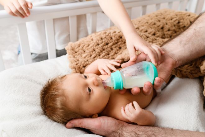 Newborn Formula Feeding 